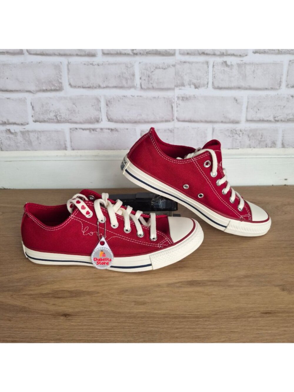 ✨Converse Chuck Taylor Valentines Day Low Sz 8 Womens Shoes Burgundy Red A19057C - Picture 2 of 11